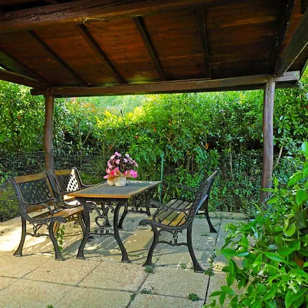 Dom wakacyjny Il Masso-4 By Interhome
